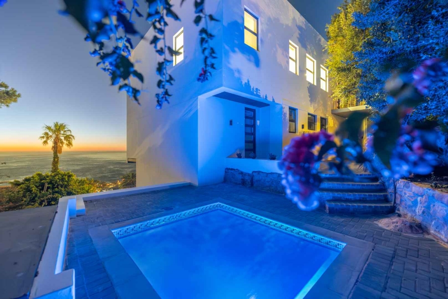 7 Bedroom Property for Sale in Camps Bay Western Cape